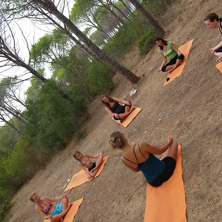 キャンプ場 Amfibietreks シニスコーラ