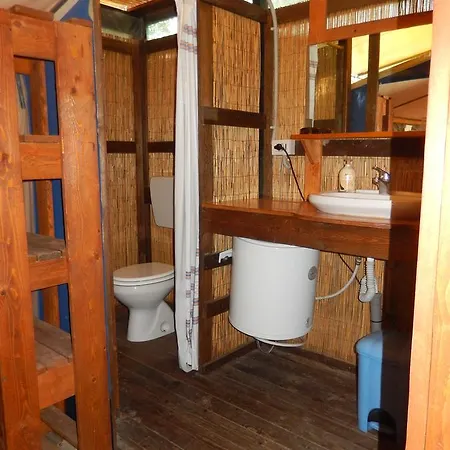 Amfibietreks مكان تخييم سينيسكولا